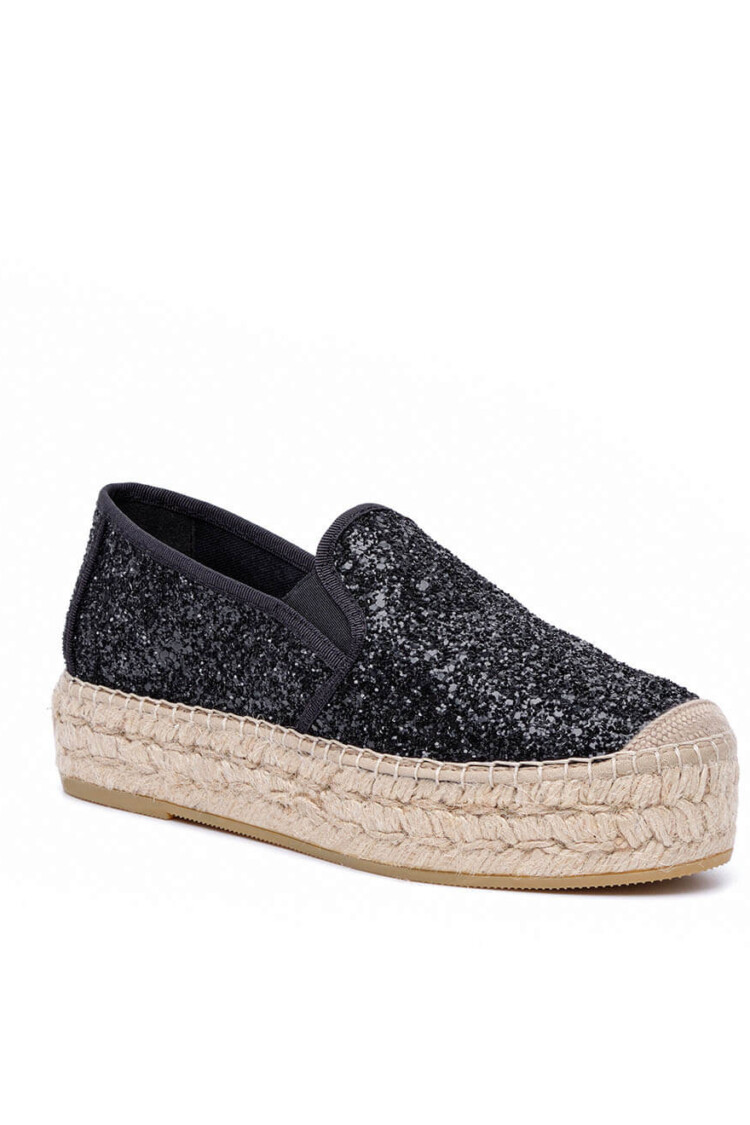 black shoes woman